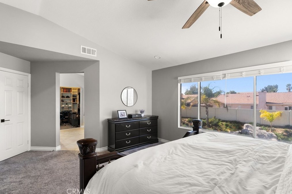 40597 Symphony Park Ln, Murrieta CA  92562-5716 exterior