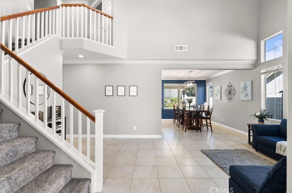 40597 Symphony Park Ln, Murrieta CA  92562-5716 exterior