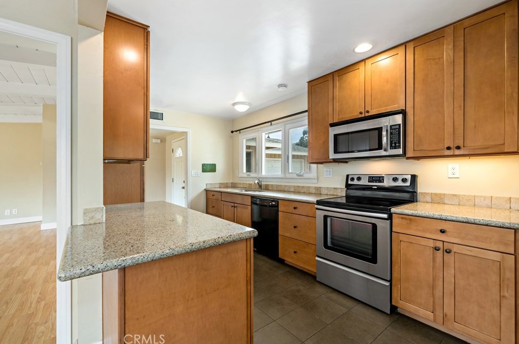 3019 Westridge Rd, Riverside CA  92506-4454 exterior