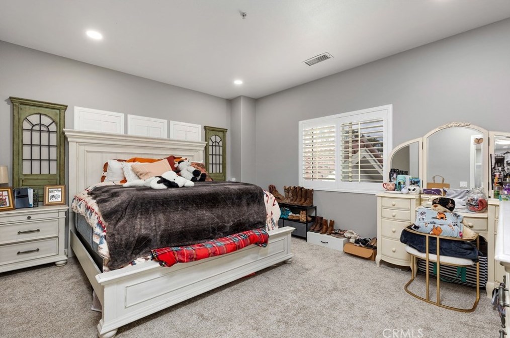 1796 Irving St, Riverside CA  92504-5524 exterior