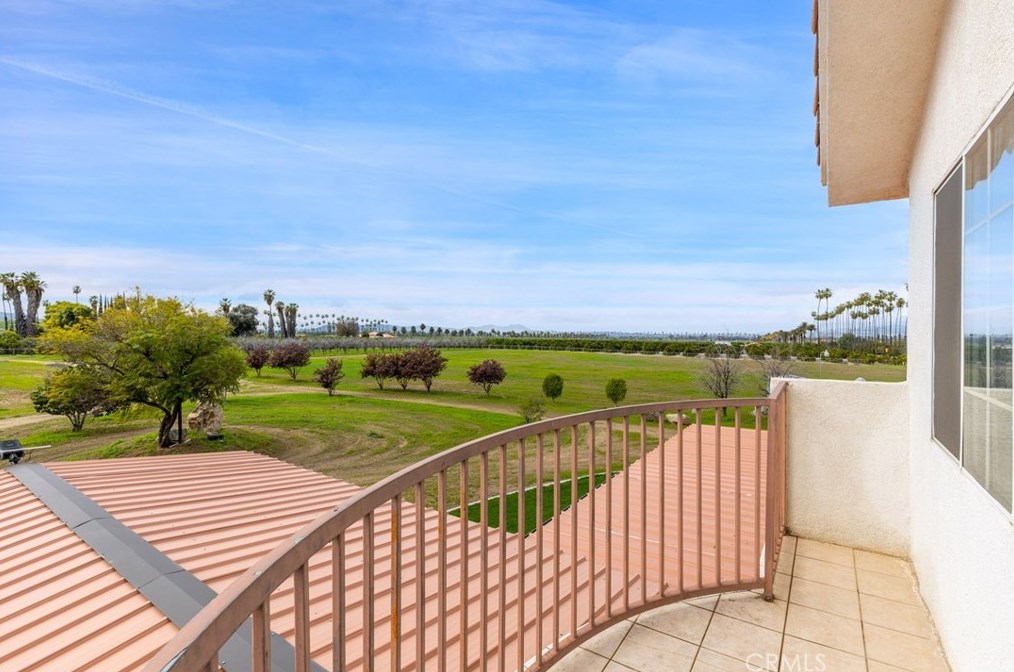 1796 Irving St, Riverside CA  92504-5524 exterior