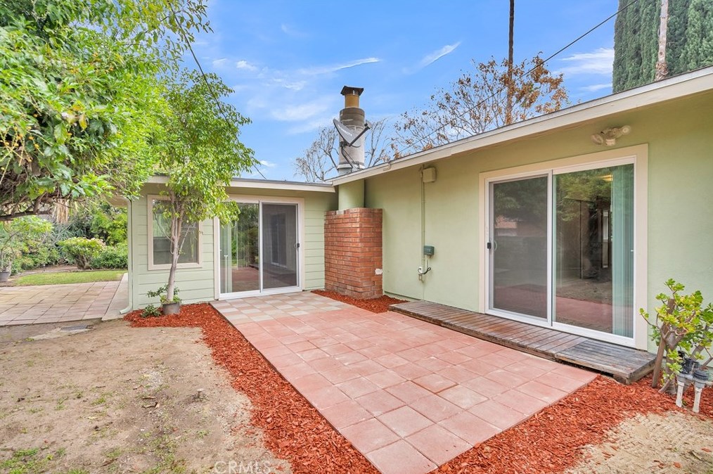 5973 Boone Ct, Riverside CA  92506-1721 exterior