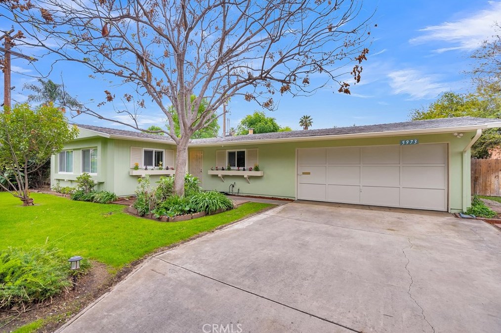 5973 Boone Ct, Riverside CA  92506-1721 exterior