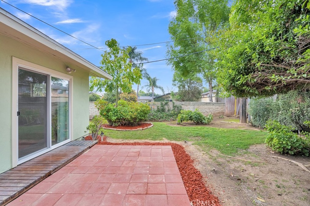 5973 Boone Ct, Riverside CA  92506-1721 exterior