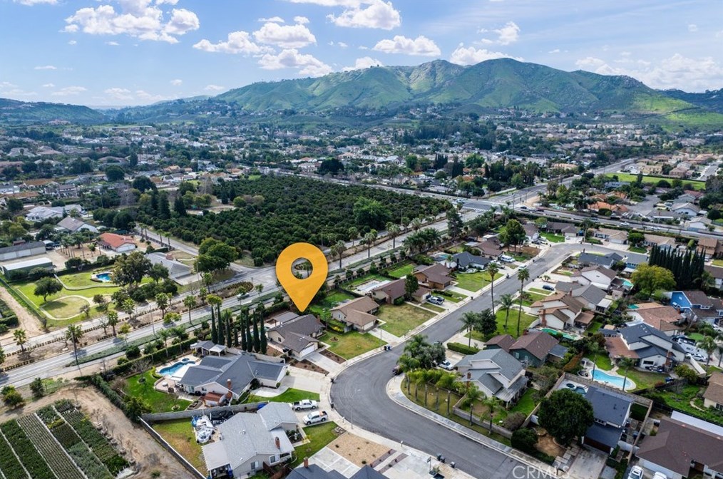 10956 Stonehenge Pl, Riverside CA  92503-5929 exterior