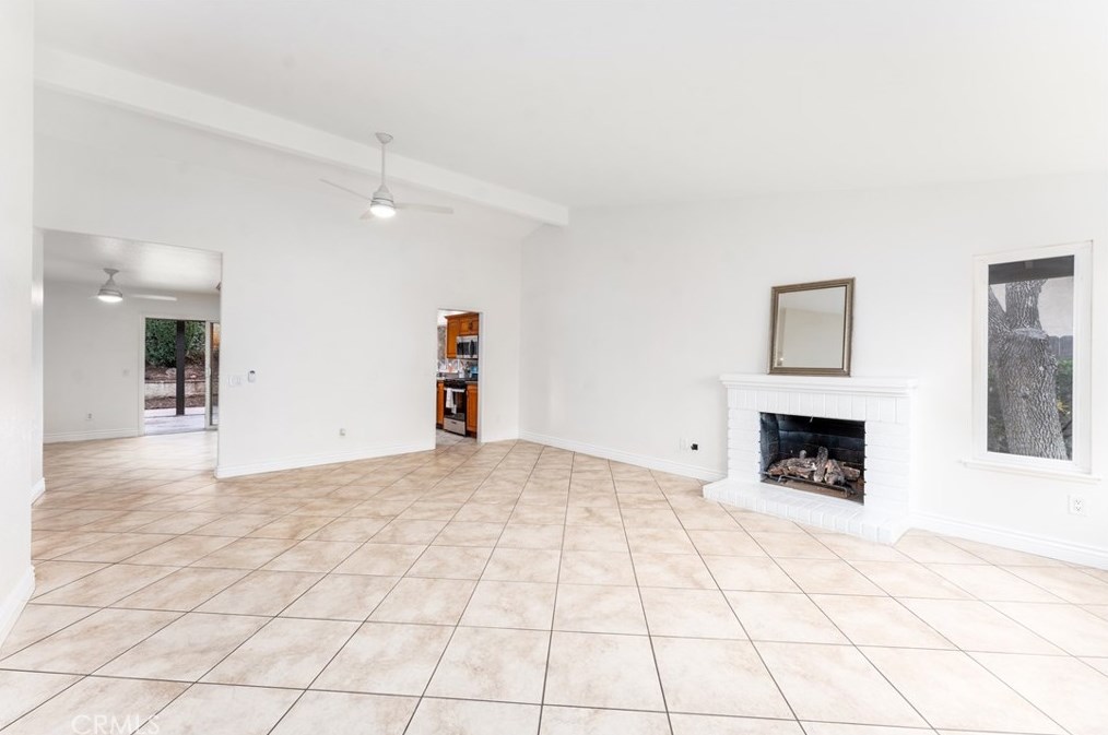 10956 Stonehenge Pl, Riverside CA  92503-5929 exterior