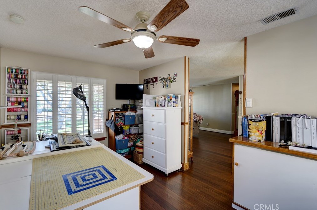 5940 Daniger Ave, Riverside CA  92505-2317 exterior