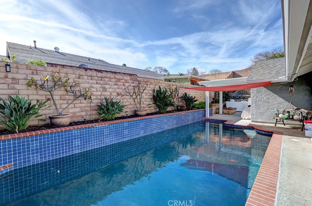 5940 Daniger Ave, Riverside CA  92505-2317 exterior