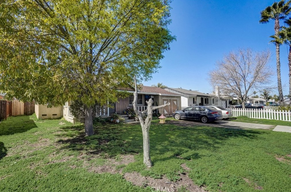 1064 Davids Rd, Perris CA  92571-0843 exterior