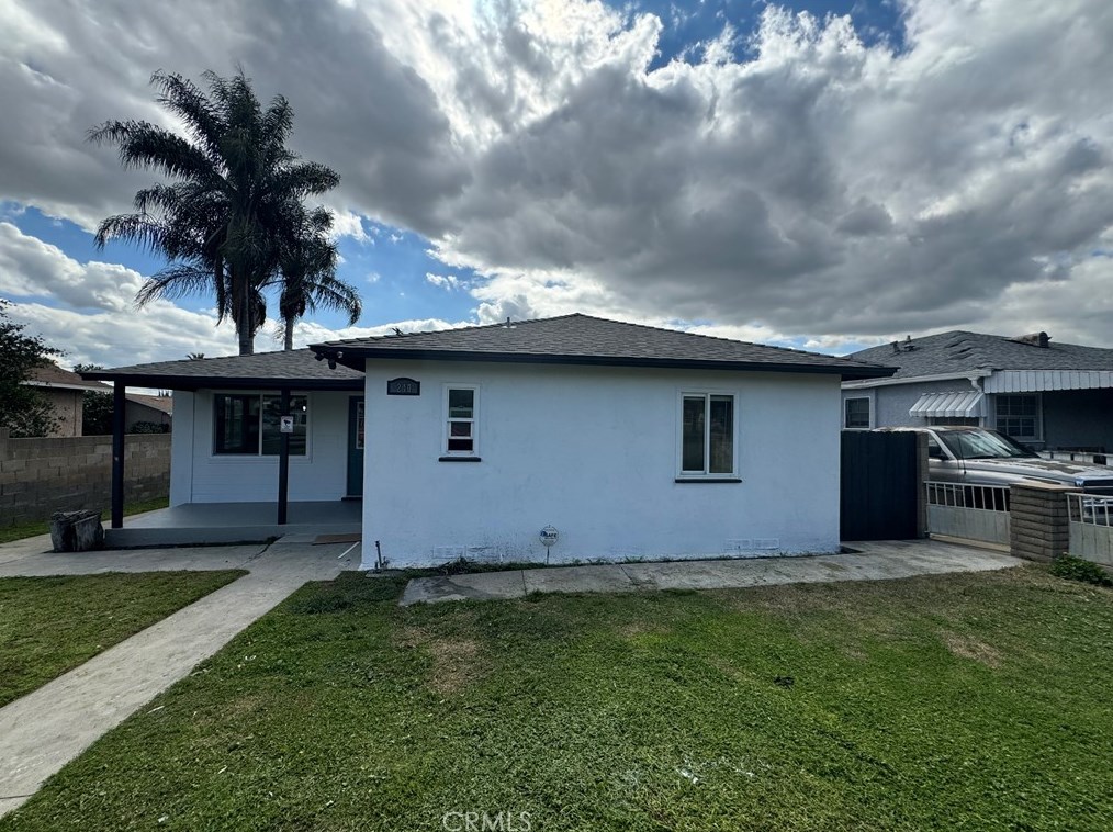 240 Wilart Pl, Pomona CA  91768-1752 exterior