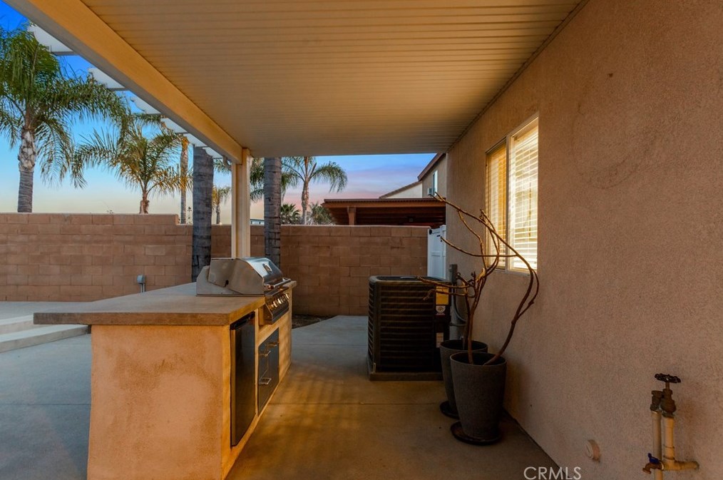 7988 La Crosse Way, Riverside CA  92508-6143 exterior