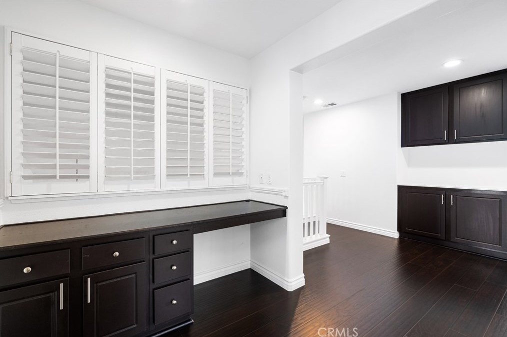 20712 Freeport Dr, Riverside CA  92508-3147 exterior