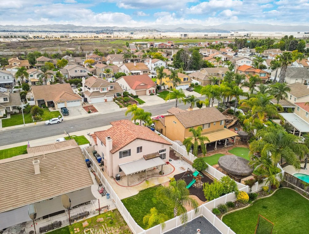 20712 Freeport Dr, Riverside CA  92508-3147 exterior