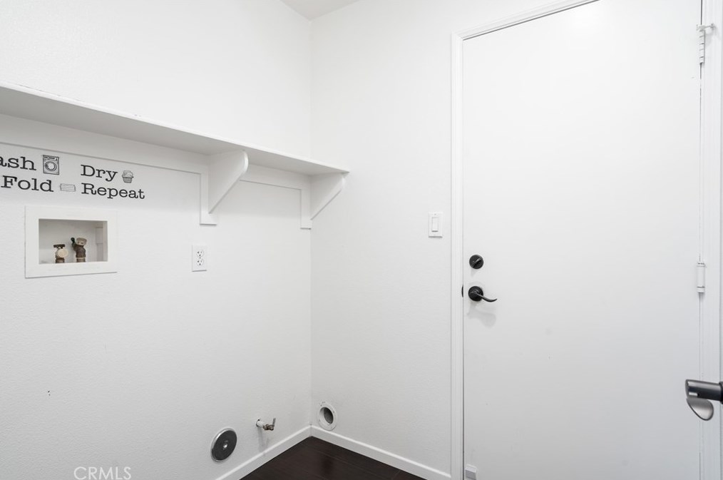 20712 Freeport Dr, Riverside CA  92508-3147 exterior