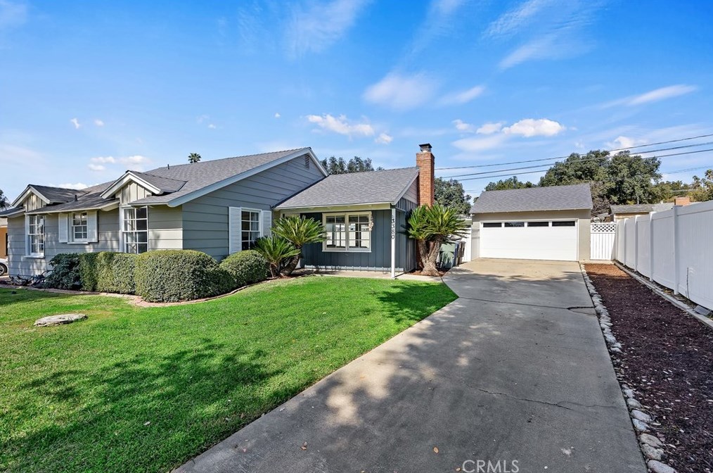 3380 Mono Dr, Riverside CA  92506-2116 exterior