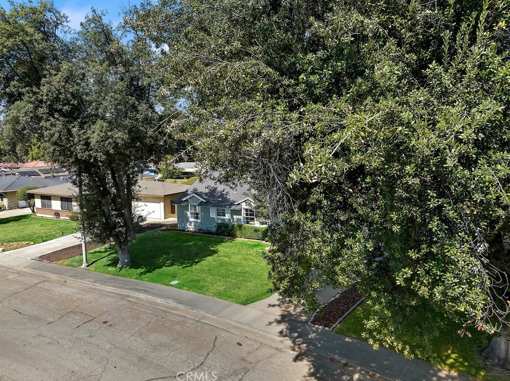 3380 Mono Dr, Riverside CA  92506-2116 exterior