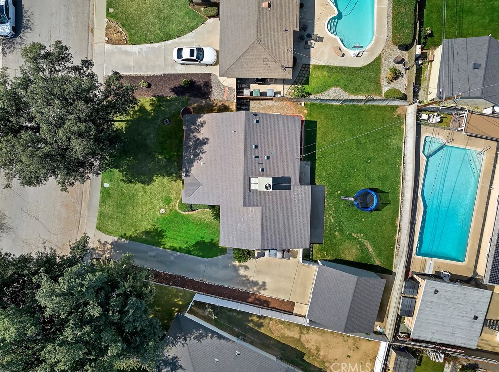 3380 Mono Dr, Riverside CA  92506-2116 exterior