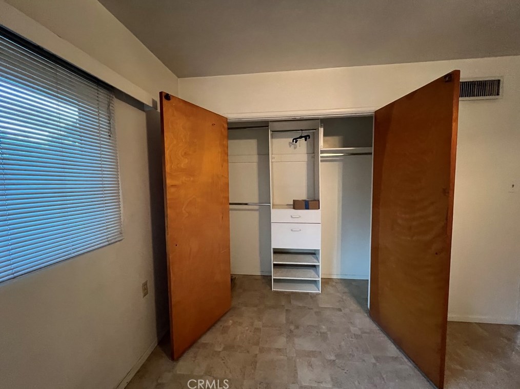 2750 5th St, San Bernardino CA  92410-1207 exterior