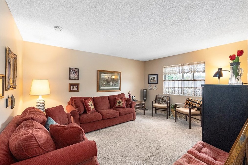6290 Raleigh St, Riverside CA  92506-2061 exterior