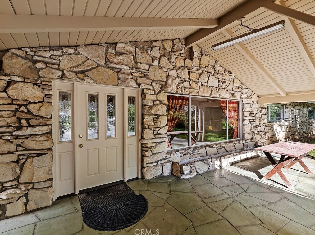 6740 Sunset Cir, Riverside CA  92505-2128 exterior