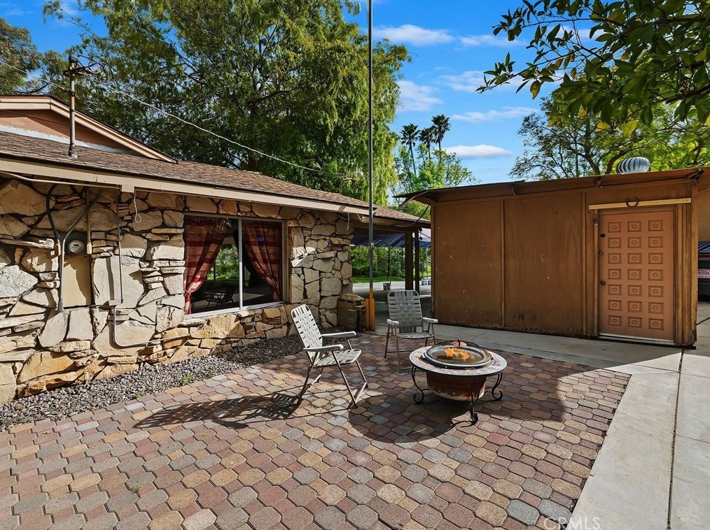 6740 Sunset Cir, Riverside CA  92505-2128 exterior