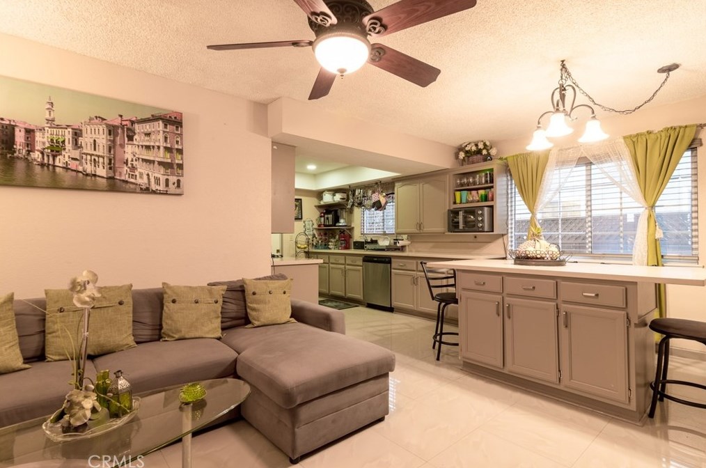 14873 Blueberry Rd, Moreno Valley CA  92553-3601 exterior