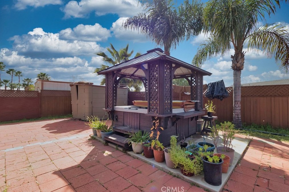 14873 Blueberry Rd, Moreno Valley CA  92553-3601 exterior