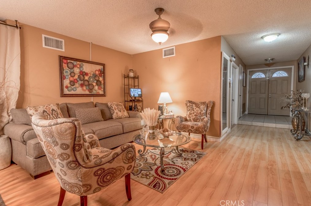 14873 Blueberry Rd, Moreno Valley CA  92553-3601 exterior