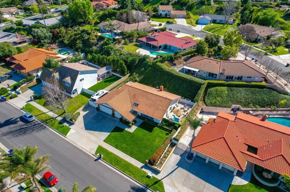 1170 Via Vallarta, Riverside CA  92506-3659 exterior