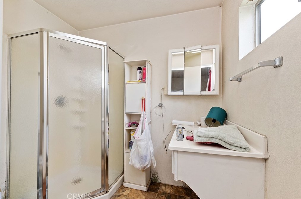 9384 52nd St, Riverside CA  92509-3802 exterior