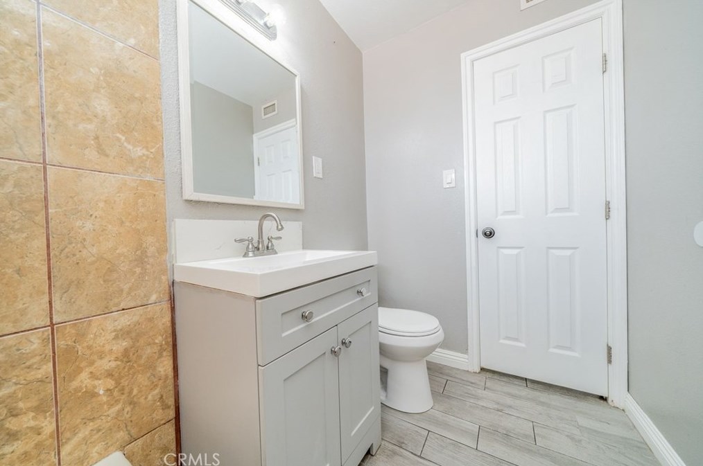 3559 Ferndale Ave, San Bernardino CA  92404-2681 exterior