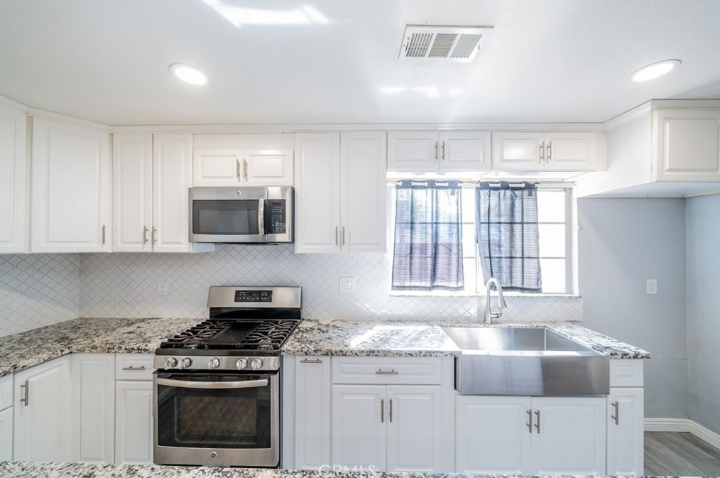 3559 Ferndale Ave, San Bernardino CA  92404-2681 exterior