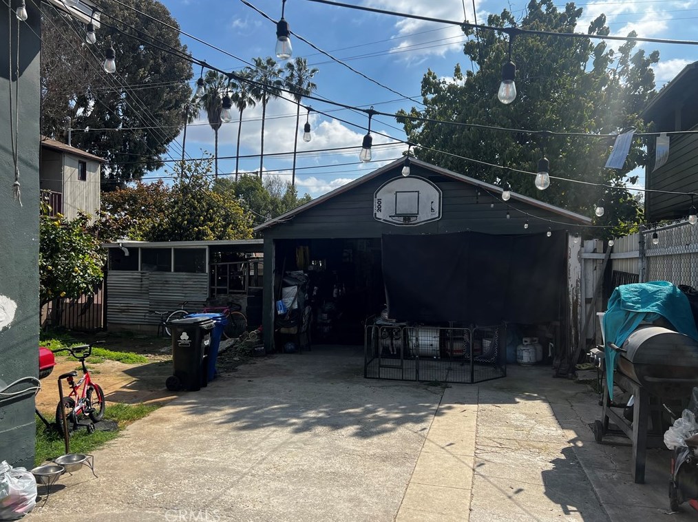 4912 Meridian St, Los Angeles CA  90042-1623 exterior