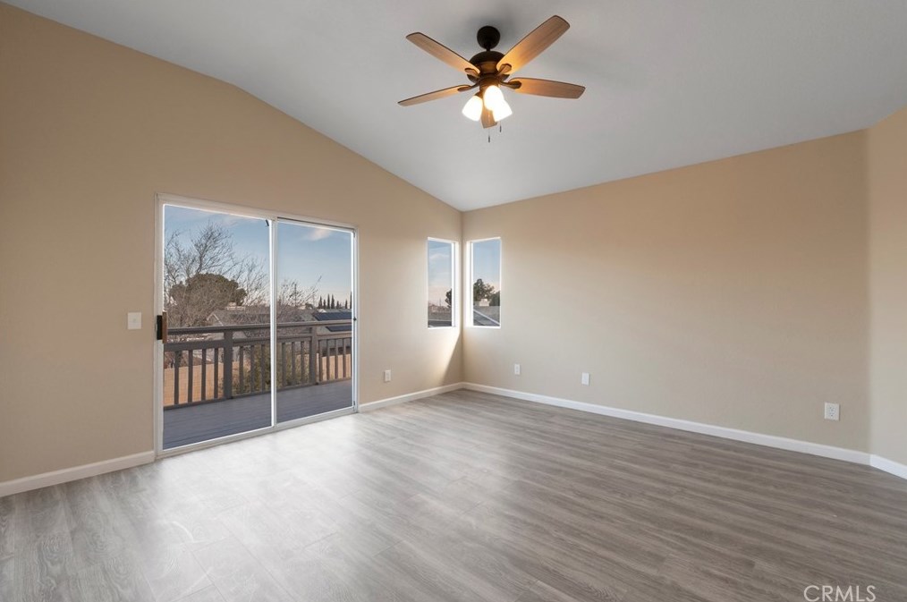 14412 Dartmouth St, Hesperia CA  92344-8247 exterior