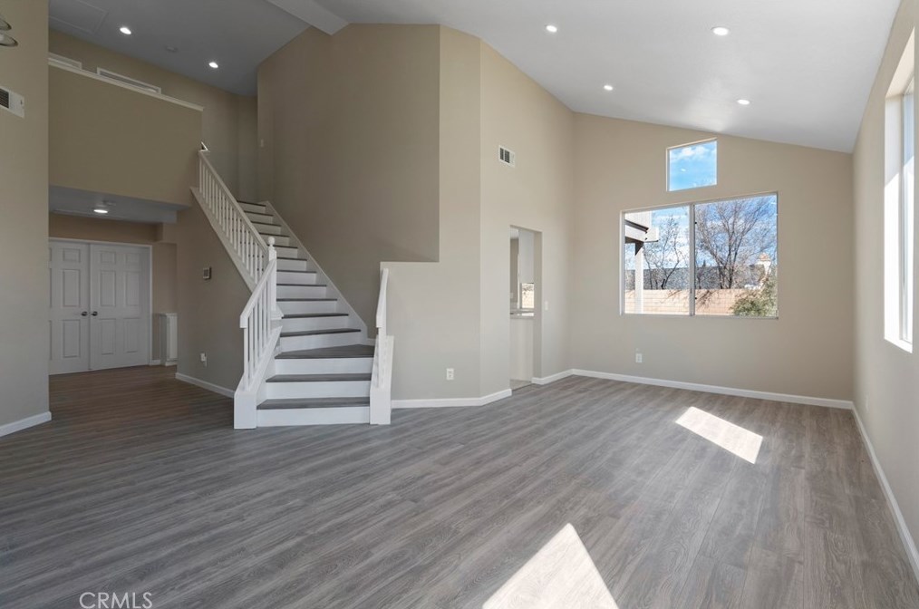 14412 Dartmouth St, Hesperia CA  92344-8247 exterior