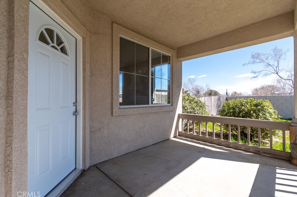14412 Dartmouth St, Hesperia CA  92344-8247 exterior