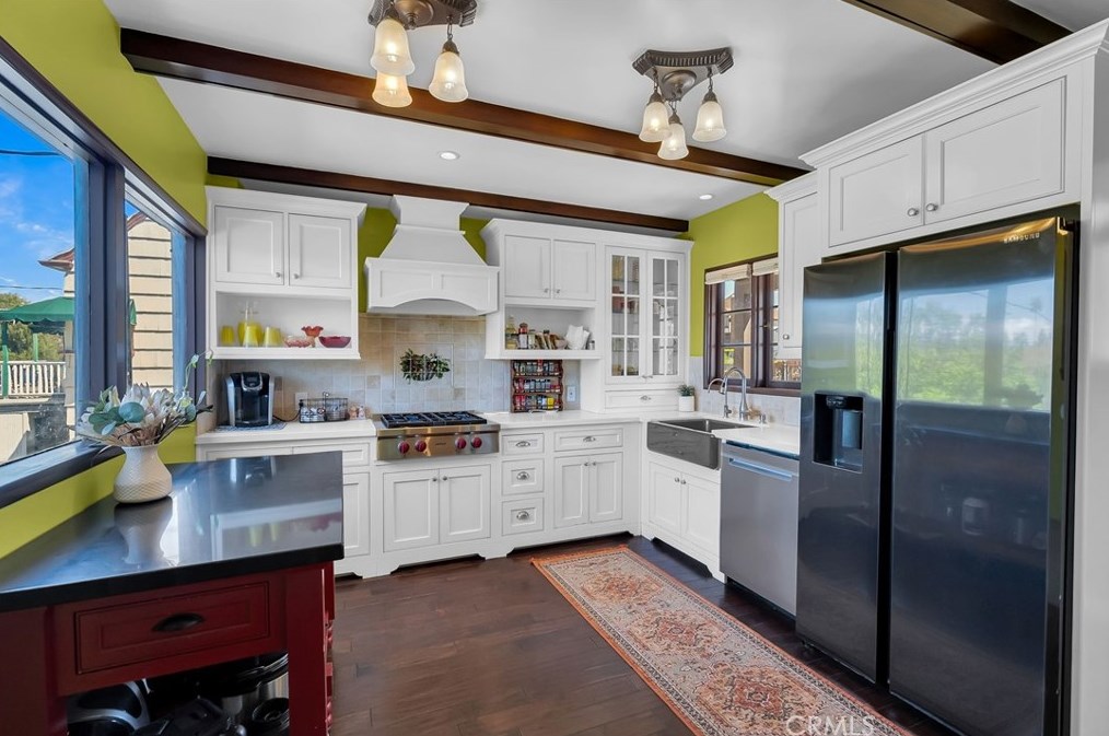 3105 Pine St, Riverside CA  92501-2326 exterior
