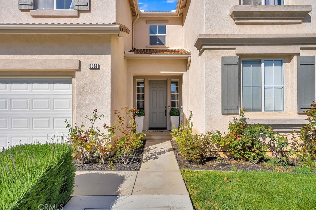 8361 Manhasset St, Riverside CA  92508-6112 exterior