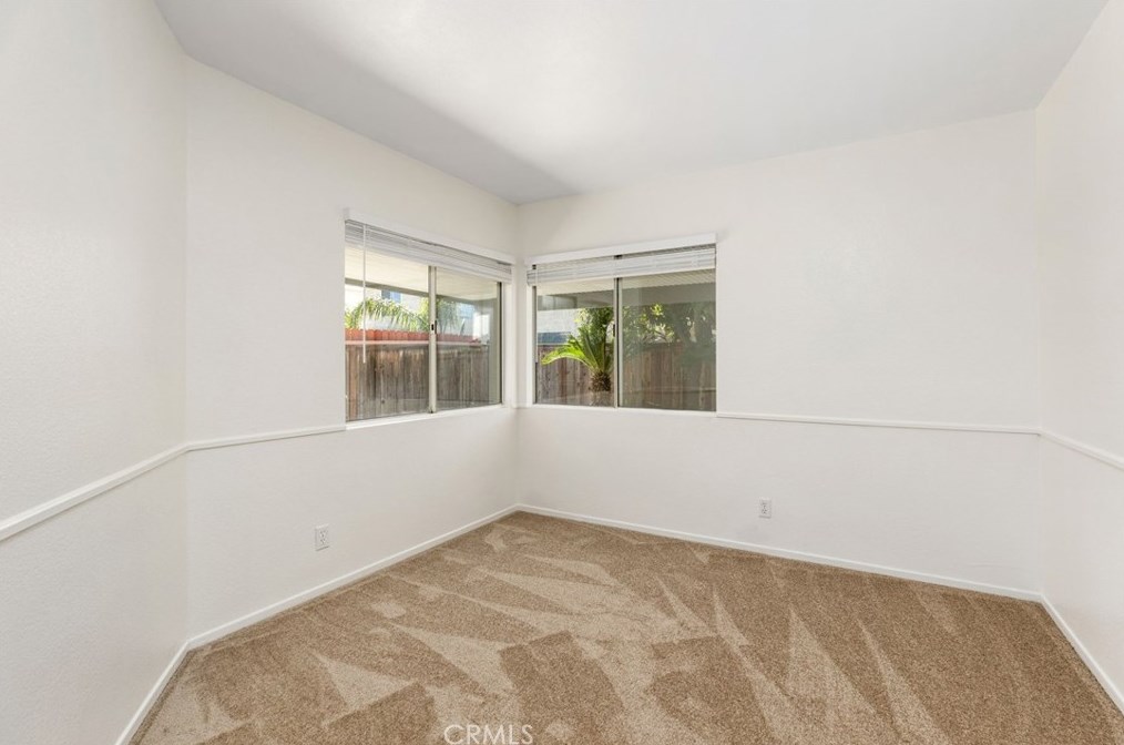 14131 Long View Dr, Fontana CA  92337-8362 exterior