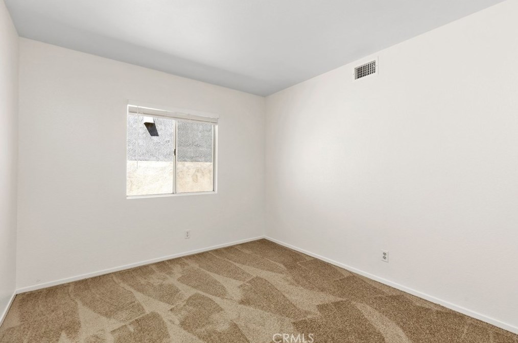 14131 Long View Dr, Fontana CA  92337-8362 exterior