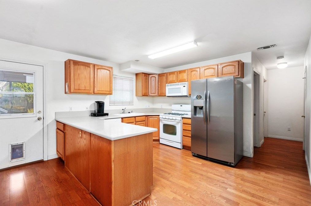 5423 Elm Ave, San Bernardino CA  92404-2938 exterior