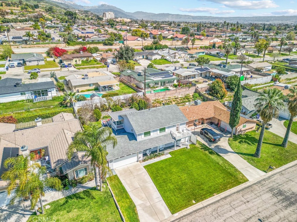 5423 Elm Ave, San Bernardino CA  92404-2938 exterior
