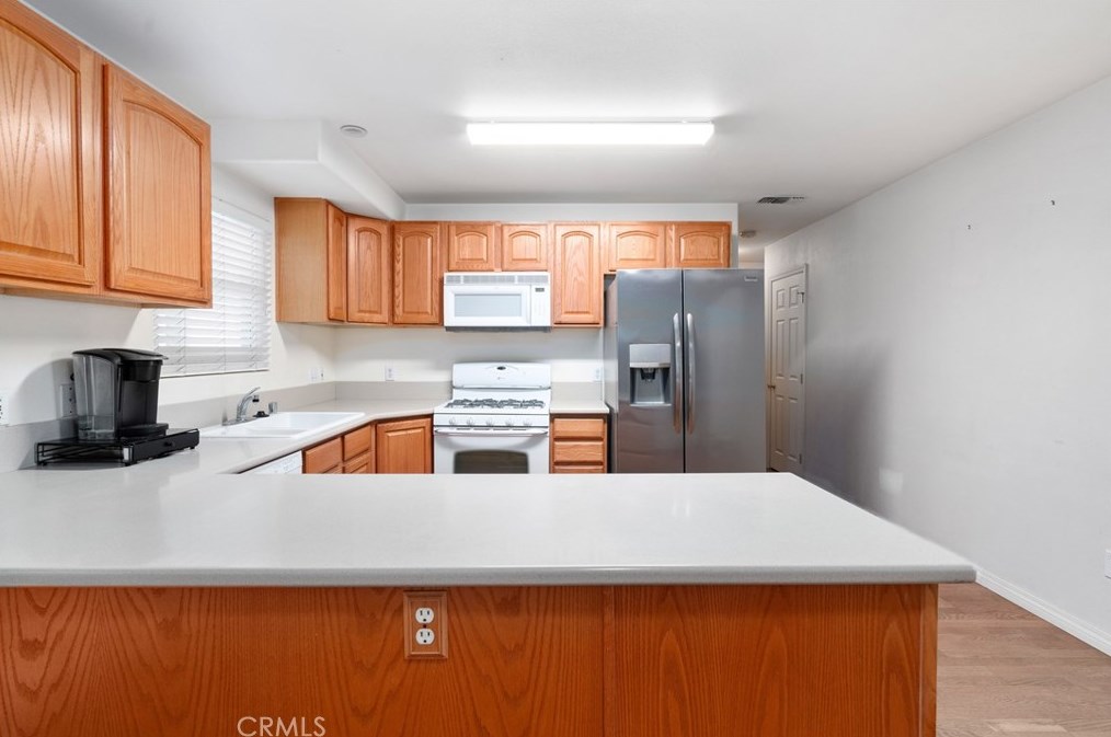 5423 Elm Ave, San Bernardino CA  92404-2938 exterior