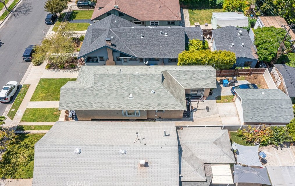 2249 30th St, Los Angeles CA  90018-2543 exterior