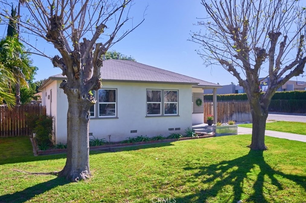 3469 Verde St, Riverside CA  92504-3774 exterior