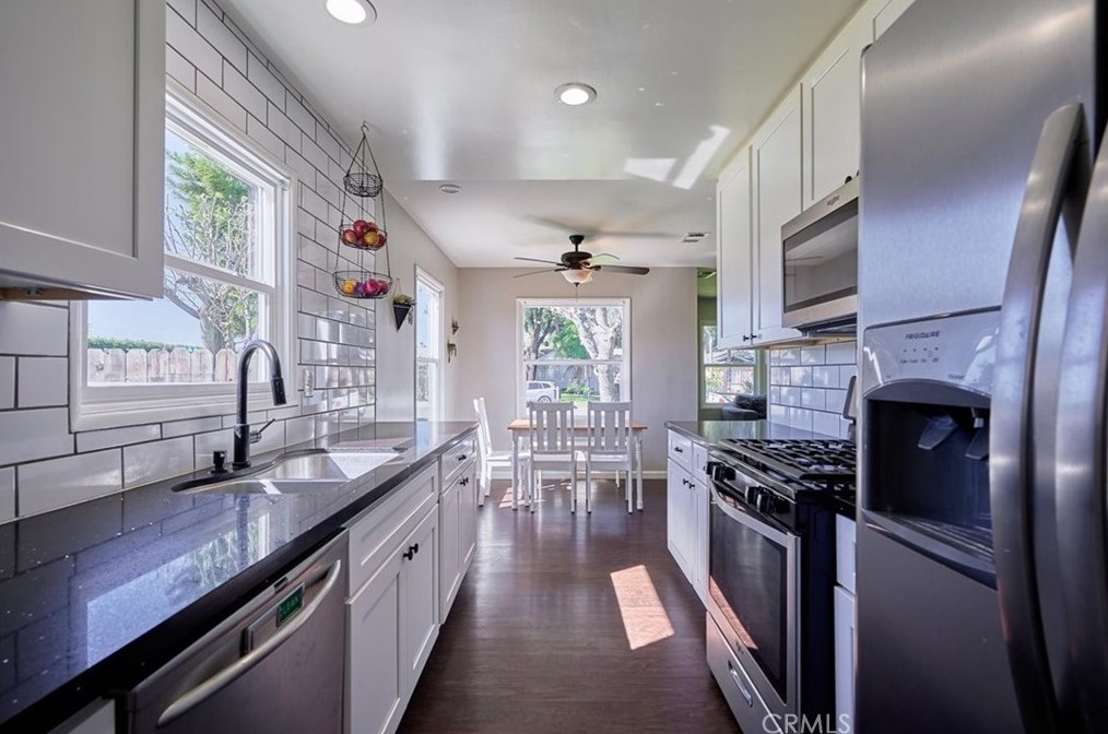 3469 Verde St, Riverside CA  92504-3774 exterior