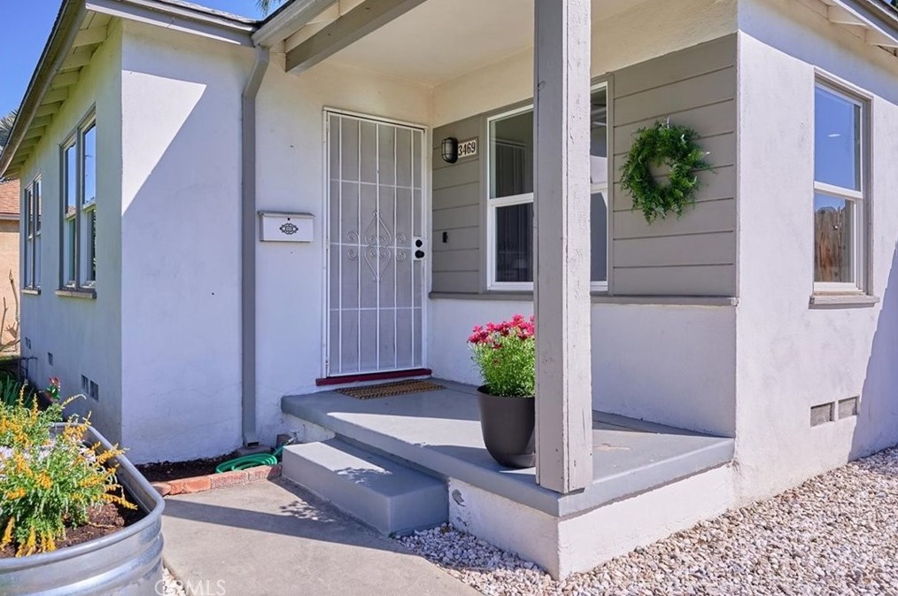 3469 Verde St, Riverside CA  92504-3774 exterior