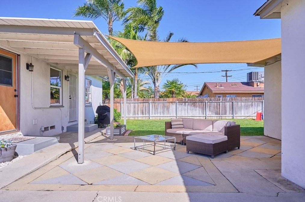 3469 Verde St, Riverside CA  92504-3774 exterior