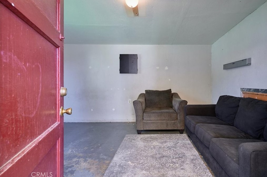 3469 Verde St, Riverside CA  92504-3774 exterior