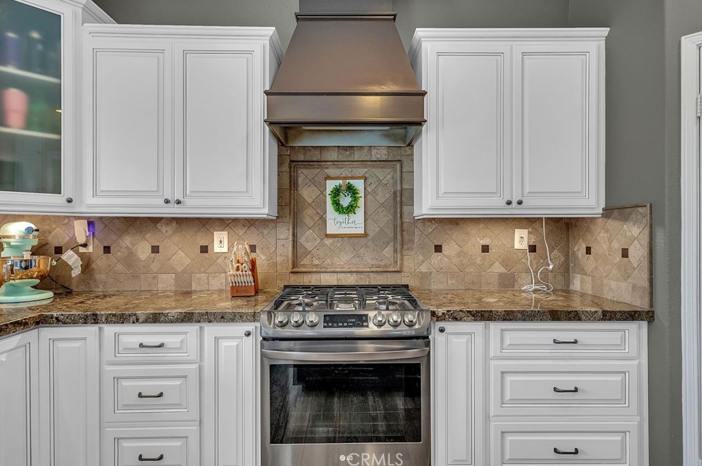 8424 Orchard Park Dr, Riverside CA  92508-2978 exterior